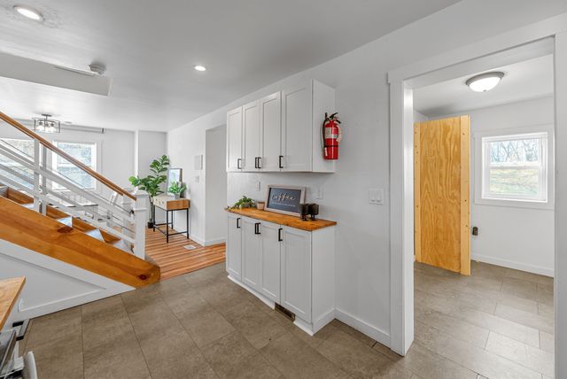 306 E St, Clarksville, TN 37042