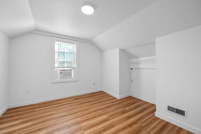 306 E St, Clarksville, TN 37042