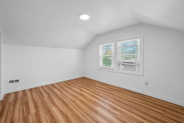 306 E St, Clarksville, TN 37042