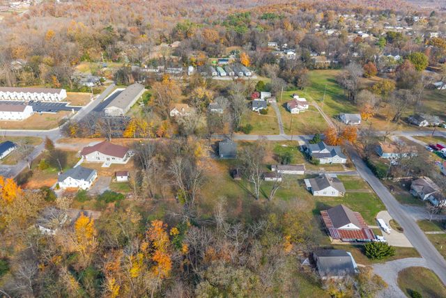 306 E St, Clarksville, TN 37042