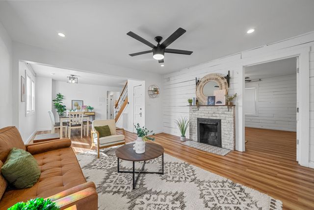 306 E St, Clarksville, TN 37042