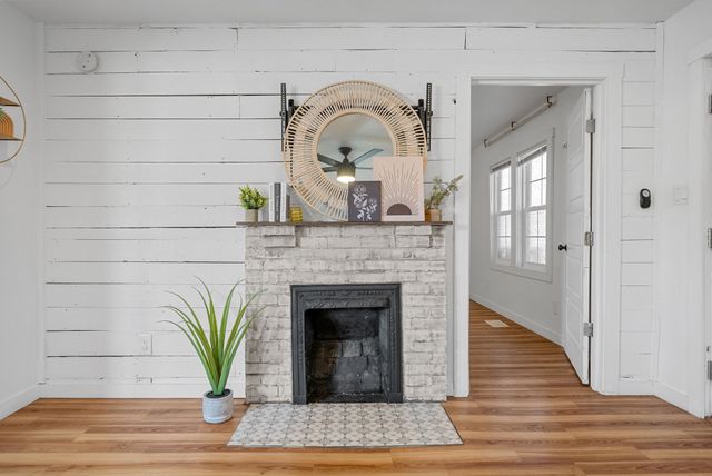 306 E St, Clarksville, TN 37042