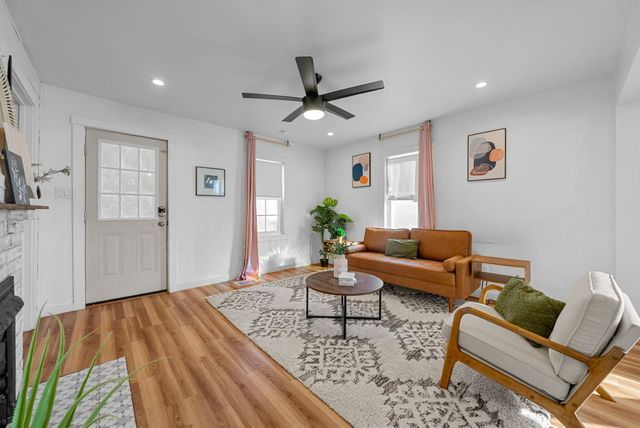 306 E St, Clarksville, TN 37042