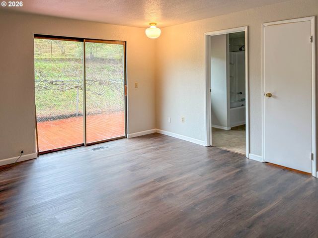 481 STRADER Rd, Roseburg, OR 97470