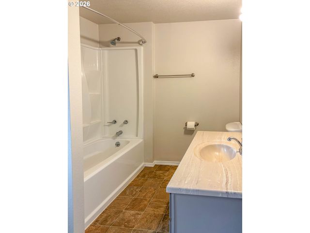 481 STRADER Rd, Roseburg, OR 97470