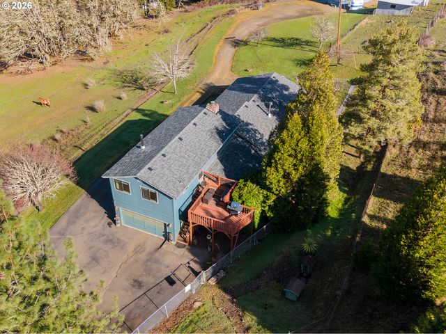 481 STRADER Rd, Roseburg, OR 97470