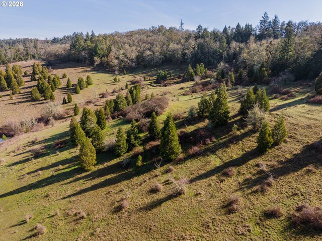 481 STRADER Rd, Roseburg, OR 97470