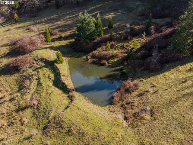 481 STRADER Rd, Roseburg, OR 97470