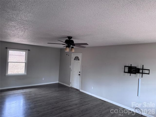 1511 Old Carriage Drive, Newton, NC 28658