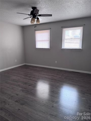 1511 Old Carriage Drive, Newton, NC 28658