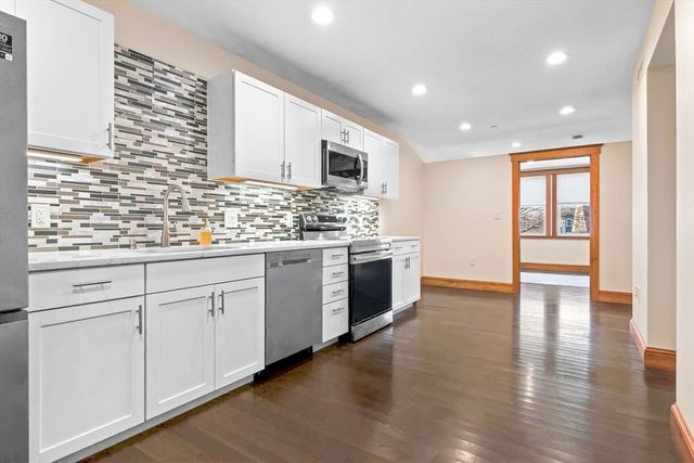 44 Maple St 10, Danvers, MA 01923