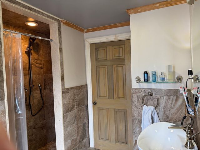 21 Spaulding St, Quincy, MA 02169