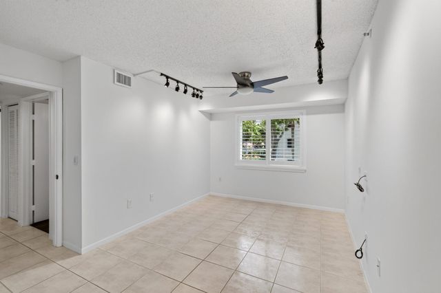 14095 Royal Vista Drive 201, Delray Beach, FL 33484