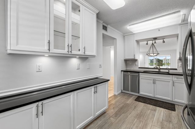 14095 Royal Vista Drive 201, Delray Beach, FL 33484