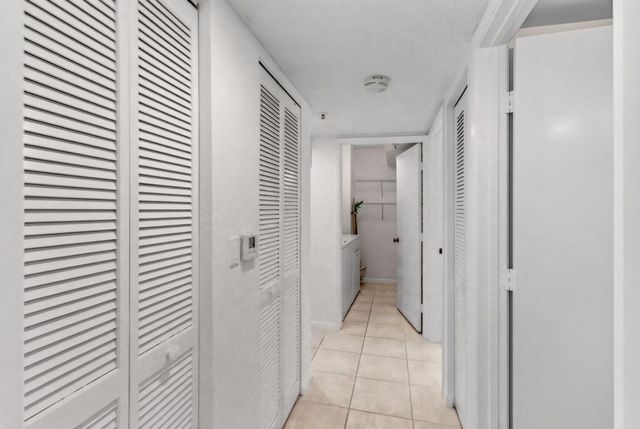 14095 Royal Vista Drive 201, Delray Beach, FL 33484