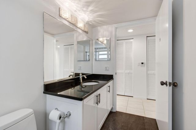 14095 Royal Vista Drive 201, Delray Beach, FL 33484