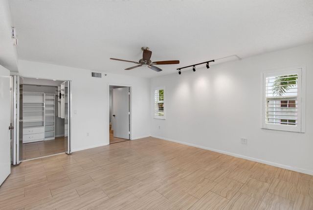 14095 Royal Vista Drive 201, Delray Beach, FL 33484