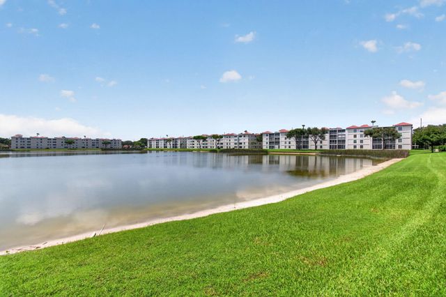 14095 Royal Vista Drive 201, Delray Beach, FL 33484