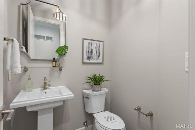 1 TBB Nantucket II @ Sonnen Trail, Wentzville, MO 63385