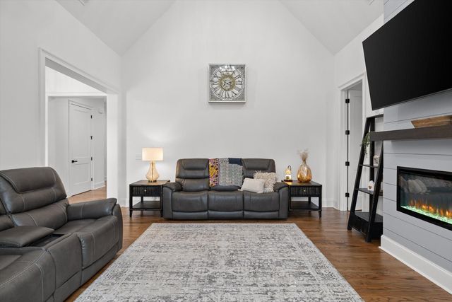 186 Madison West Street, Chatsworth, GA 30705