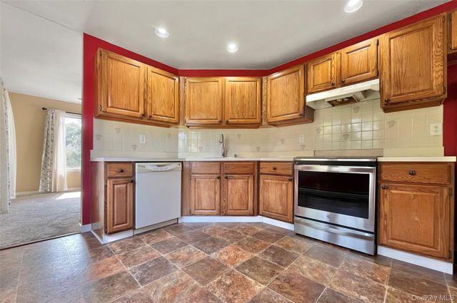 172 Fairway Drive U172, Carmel, NY 10512