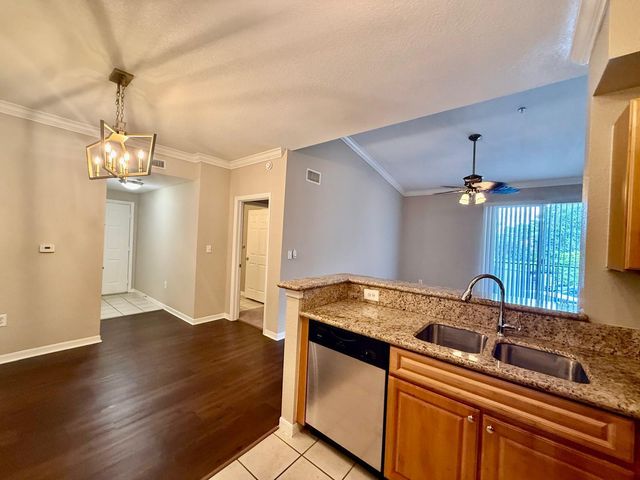 15145 Michelangelo Boulevard 201, Delray Beach, FL 33446