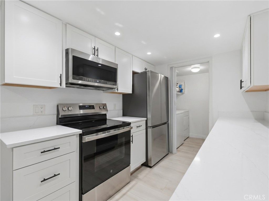 12023 Alta Carmel Court 253, San Diego, CA 92128