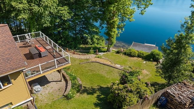 21 Carrier Lane, Sutton, MA 01590