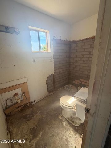 221 N ROOSEVELT Avenue, Casa Grande, AZ 85122