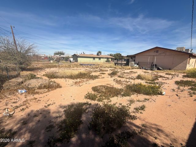 221 N ROOSEVELT Avenue, Casa Grande, AZ 85122