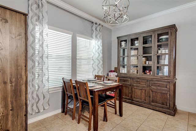 516 Winterwood Drive, Kennedale, TX 76060