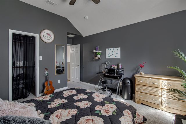 516 Winterwood Drive, Kennedale, TX 76060