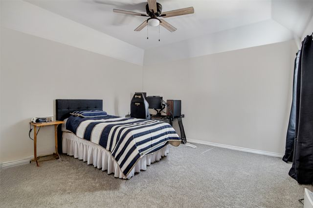 516 Winterwood Drive, Kennedale, TX 76060