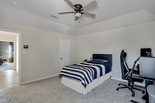 516 Winterwood Drive, Kennedale, TX 76060