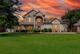 516 Winterwood Drive, Kennedale, TX 76060