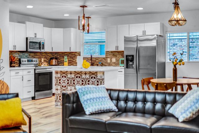 5918 Lattimer Drive, Houston, TX 77035