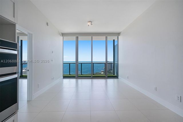 888 Biscayne Blvd 4804, Miami, FL 33132