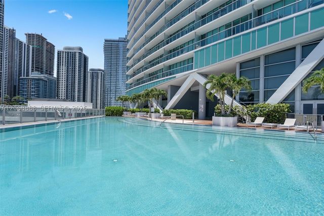 888 Biscayne Blvd 4804, Miami, FL 33132