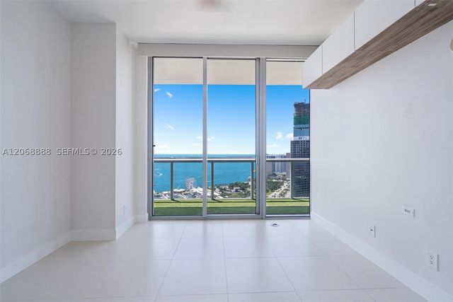 888 Biscayne Blvd 4804, Miami, FL 33132