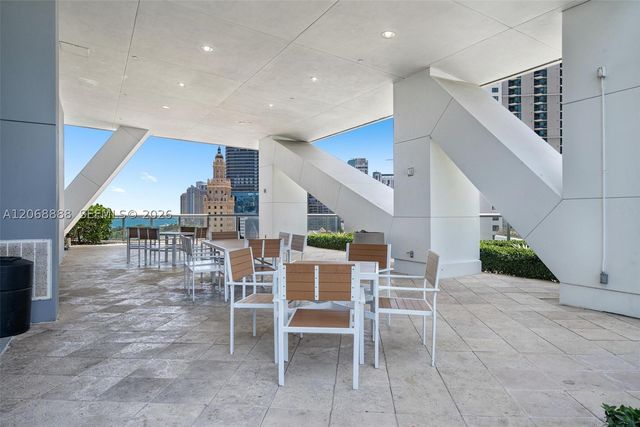 888 Biscayne Blvd 4804, Miami, FL 33132