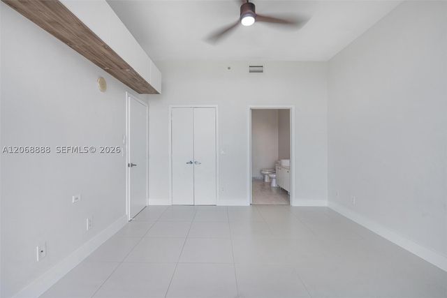 888 Biscayne Blvd 4804, Miami, FL 33132