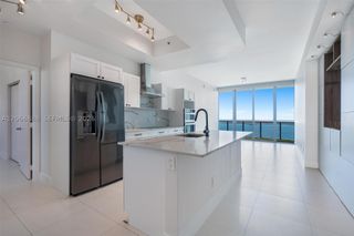 888 Biscayne Blvd 4804, Miami, FL 33132
