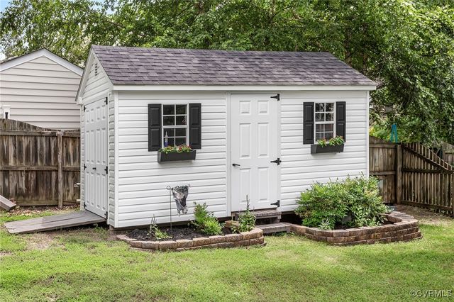 11300 McCauliff Ct, North Chesterfield, VA 23236