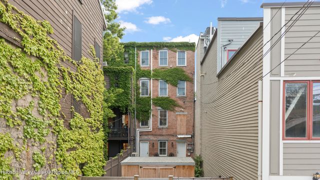 362 Warren Street, Hudson, NY 12534