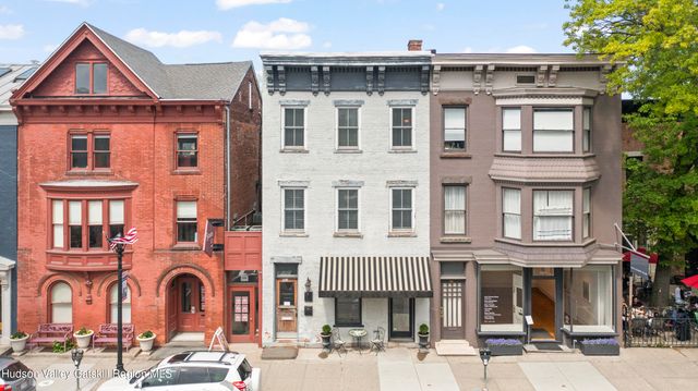 362 Warren Street, Hudson, NY 12534