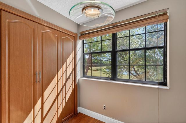 301 SW 158th Terrace 204, Pembroke Pines, FL 33027