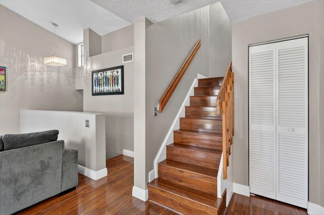 301 SW 158th Terrace 204, Pembroke Pines, FL 33027