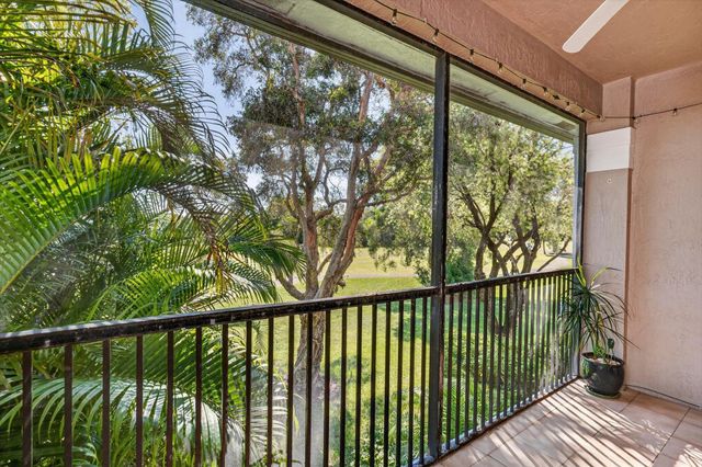 301 SW 158th Terrace 204, Pembroke Pines, FL 33027