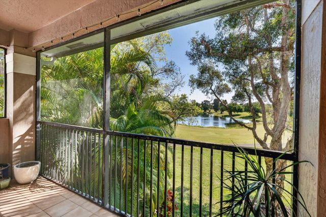 301 SW 158th Terrace 204, Pembroke Pines, FL 33027