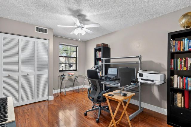 301 SW 158th Terrace 204, Pembroke Pines, FL 33027